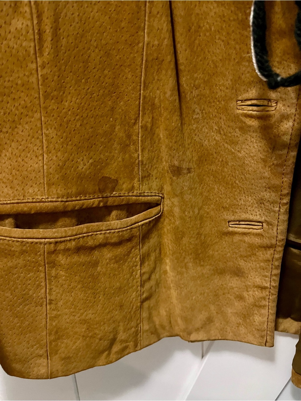 Gorgeous real leather Kathy Ireland Suede Button-Front Jacket in Warm Brown - Picture 5 of 7